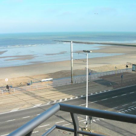 Studio Apartment 'De Strandwandeling' With Frontal Sea View Near オステンド エクステリア 写真