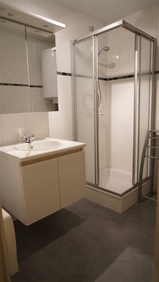 Studio Apartment 'De Strandwandeling' With Frontal Sea View Near オステンド エクステリア 写真