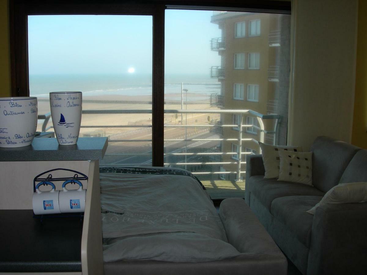 Studio Apartment 'De Strandwandeling' With Frontal Sea View Near オステンド エクステリア 写真