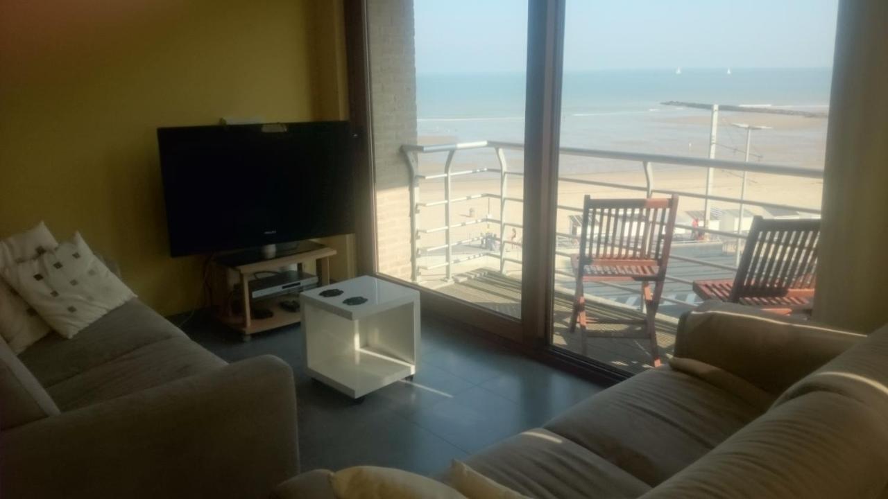 Studio Apartment 'De Strandwandeling' With Frontal Sea View Near オステンド エクステリア 写真